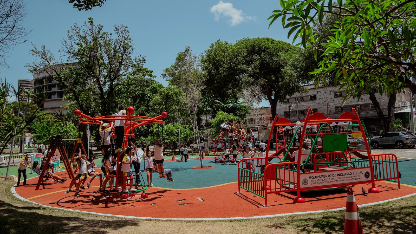 Cidade da Criança celebra a infância com música, brincadeiras e inclusão durante o mês de outubro